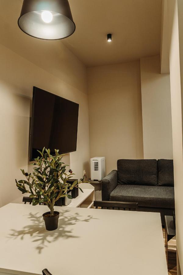 Blackhaus Family And Friends Deluxe Apartment Солун Екстериор снимка
