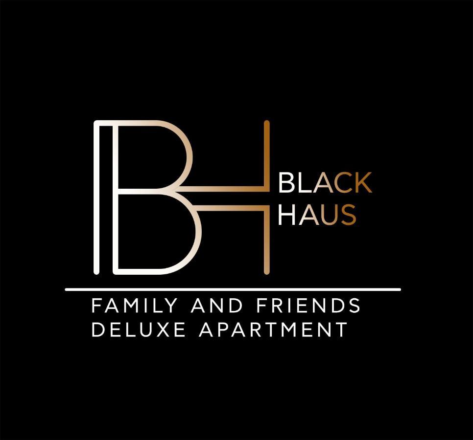 Blackhaus Family And Friends Deluxe Apartment Солун Екстериор снимка