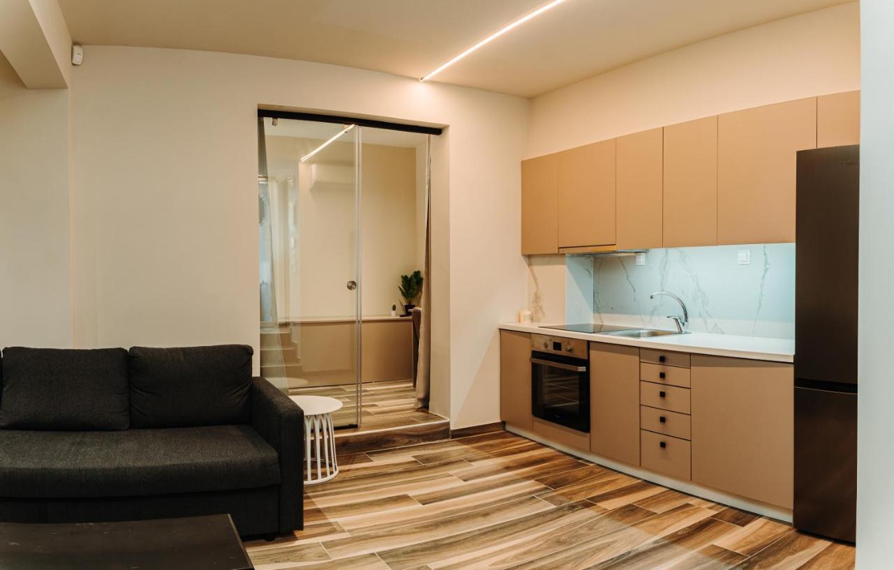 Blackhaus Family And Friends Deluxe Apartment Солун Екстериор снимка